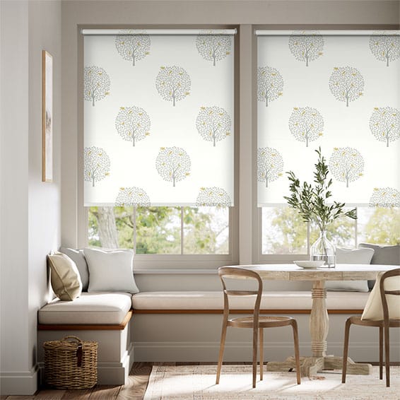 Rullgardin Bay Tree Parchment