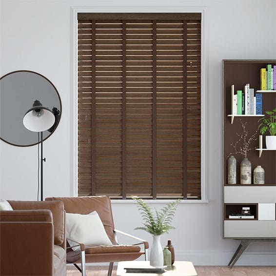 Träpersienn Burnished Walnut & Carob - 50 mm lameller